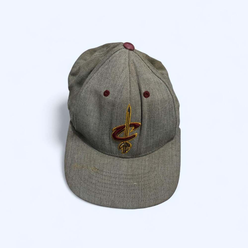 Cleveland Cavaliers Mitchell & Ness Snapback Hat NBA Cap